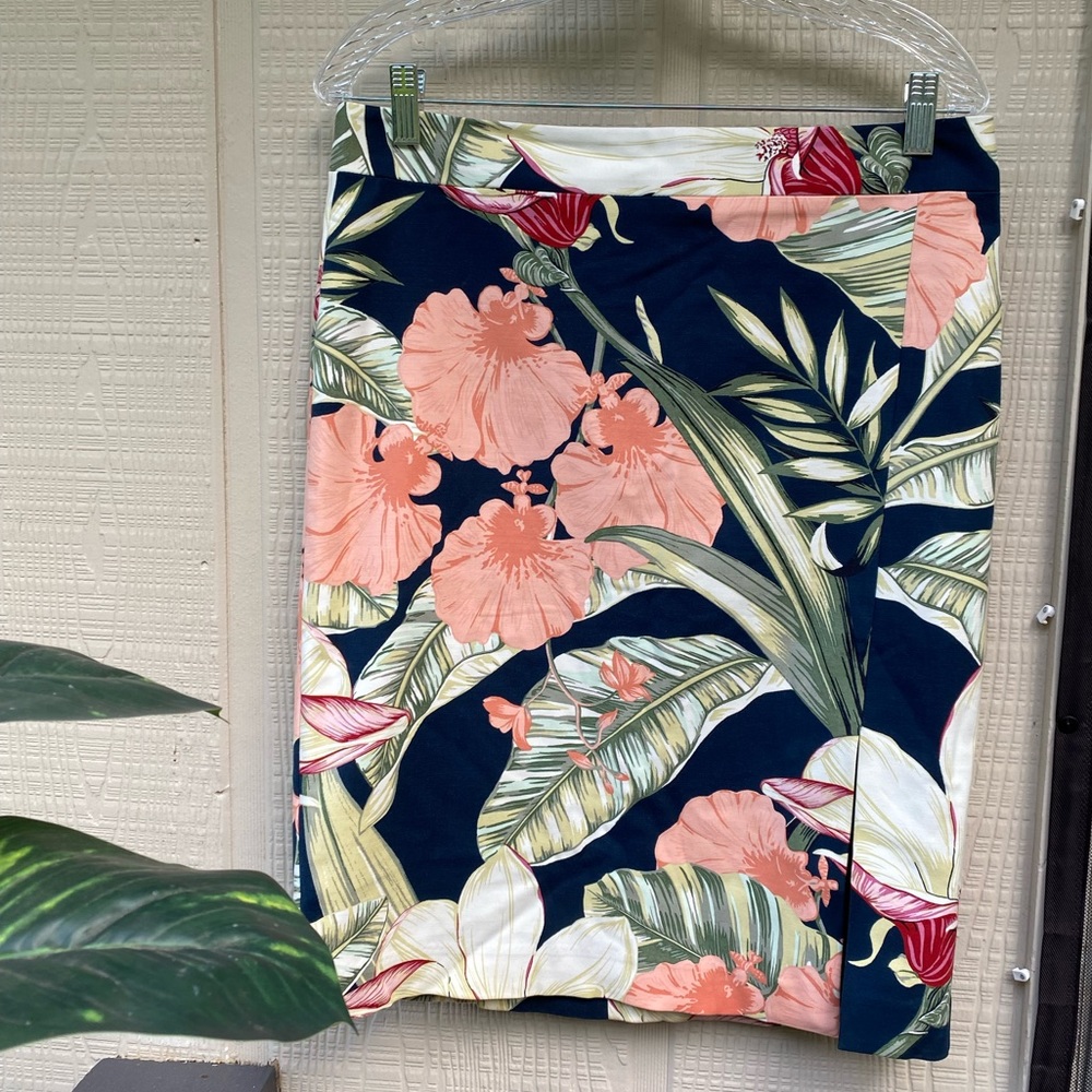 Ann Taylor petite pencil skirt